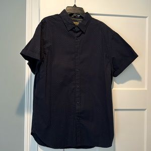 Men’s short sleeve button down shirt